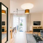 Alvista Apartment *