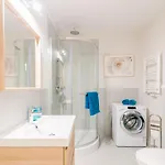Alvista Apartment *