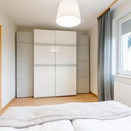 Alvista Apartment *