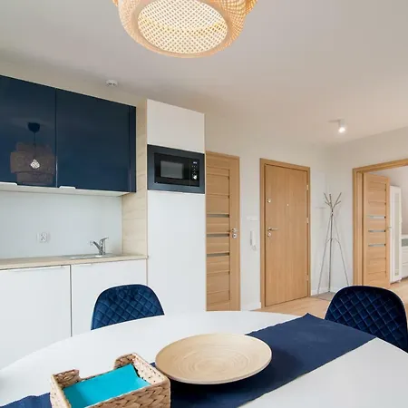 Alvista Apartment *