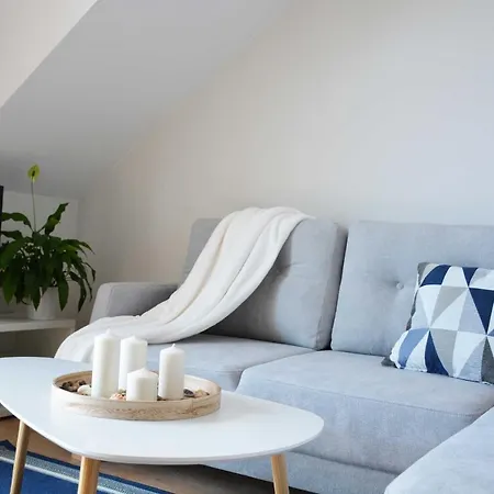 Alvista Apartment *